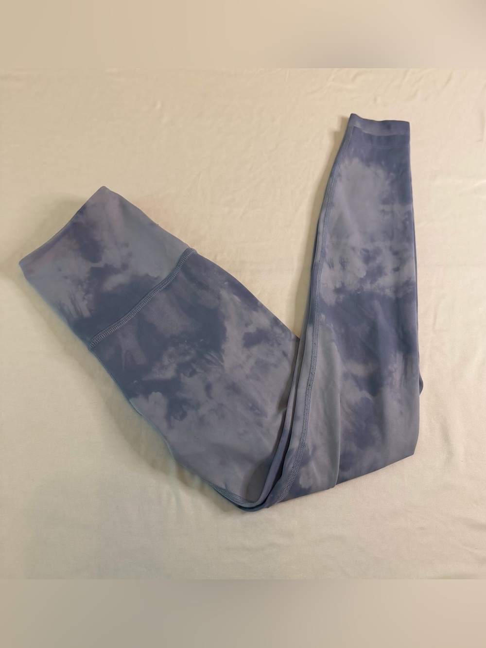 Beyond Yoga Blue Gray Tie Dye High Waisted Leggings 25”‎ Inseam XS Made USA